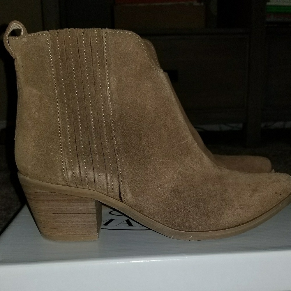 Steve Madden Tan Suede Webster Bootie - Picture 10 of 11